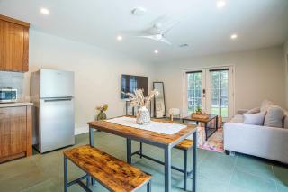 Serene 1 bed guest house with patio sleeps 6 - Los Angeles - 3