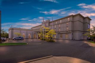 Best Western Plus Orangeville Inn & Suites - Orangeville - 1