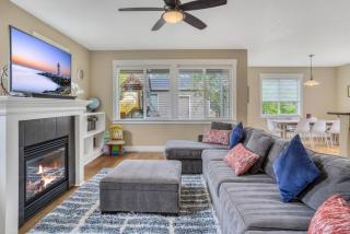 Spacious SE House - toy room, AC, walk to food! - Portland - 0