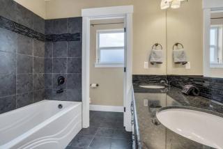 Spacious SE House - toy room, AC, walk to food! - Portland - 6