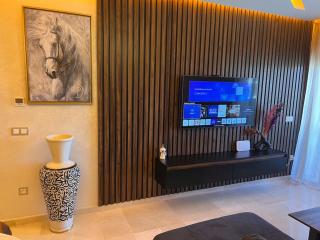 Appartement pour les familles , superbe vue sur la piscine - 9