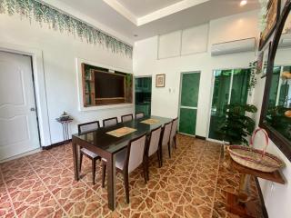 1-BR spacious lofted apartment near BGC Taguig City (THR105) - 4