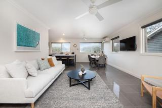 Gawalla Escape with Pool in Rye - 8