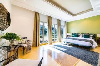 Contemporary Spanish Style Beachfront Villa In Palm Jumeirah - 3