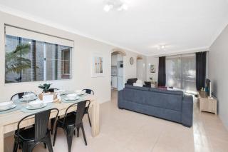 Palms 3 - Tuncurry - 8