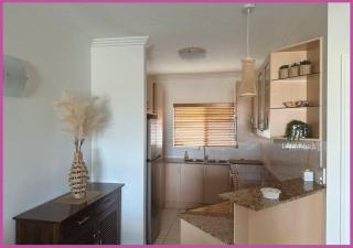 Marina Views On Melton | 107/3 Melton Terrace Townsville - 3