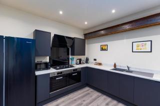 23 Trafalgar Square with hot tub and cinema - Scarborough - 7