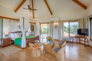 SaffronStays Le Farm By The Lake In Kamshet - Pool, Jacuzzi and Lake Access - Somavadi - 6