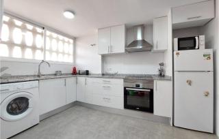 Beautiful Apartment In Grau I Platja - Playa de Gandia - 4
