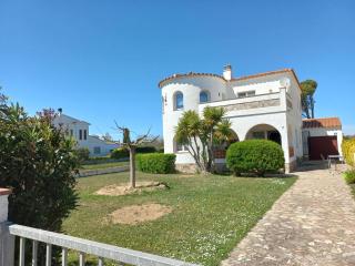 Casa en Costa Brava: Barbacoa, Wifi, Gran Jardín, Cerca Playa, Parking - ES-89-116 - Sant Pere Pescador - 0