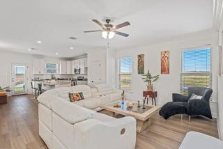 Four-bedroom house in Iowa, La - Iowa - 0