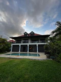 Paradise Villa Eden Island - 3