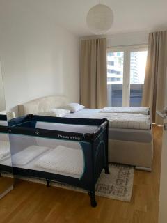 2 BR apartment next to metro U1 and Garage Parking - Wien - 5
