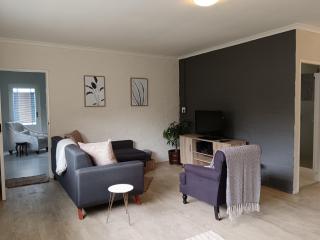 Private & Spacious Olive cottage in Bloubergstrand - Cidade Do Cabo - 7