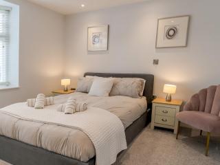 Pass the Keys Bouvardia Modern town centre apartment - Shrewsbury - 7