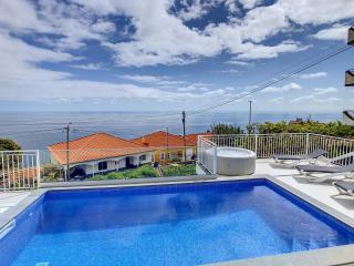 Casa das Flores by LovelyStay - Calheta - 1