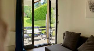 Studio rénové avec terrasse Sud idéalement situé - 1