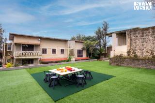 Otonia by StayVista with Indoor swimming pool, Modern interiors & a mix of indoor & outdoor games - Panchgani - 5