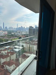 Reizz Residence By Leo Suites - Kuala Lumpur - 1