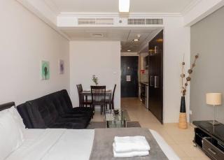 StoneTree - Family-friendly Studio in Peaceful Community - Dubai - 4