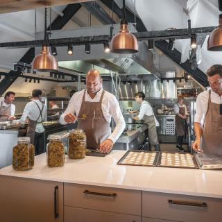 Op Oost Boutique hotel & Restaurant het Kook Atelier - Oosterend - 1