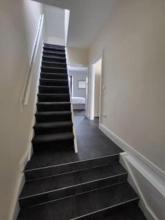 The Dublin Packet Apartment - Holyhead - 4