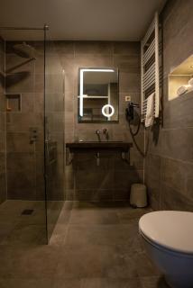 ART Hotel Rotterdam-Fully Renovated - 9