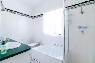 Charming 3-Bedroom Sandstone Haven with free wine - Kensington and Norwood - 5