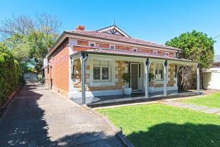 Charming 3-Bedroom Sandstone Haven with free wine - Kensington and Norwood - 9