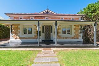 Charming 3-Bedroom Sandstone Haven with free wine - Kensington and Norwood - 4