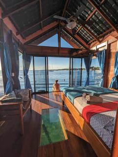 Barrbra BnB Over The Sea - Bocas Town - 8
