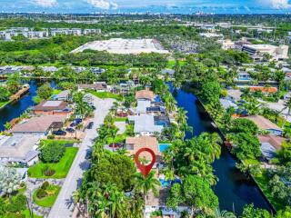 Charming Waterfront Pool Home - Fort Lauderdale - 5