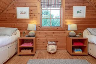 Scandi Cabin in Heart of Anglesey with Parking - 5