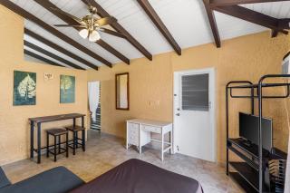 A getaway from your getaway condo - 9