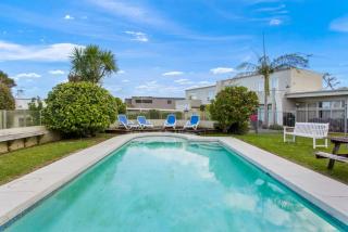 Castor Bay Escape - Auckland Seaside Suburb - Pool - Auckland - 0