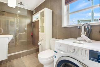 Castor Bay Escape - Auckland Seaside Suburb - Pool - Auckland - 2