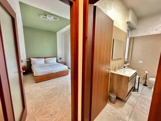 LOW COST holiday an business house and free park by revenue house - Como - 9