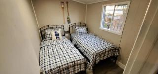 Moira Lake Cottages - Madoc - 8