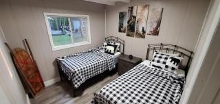 Moira Lake Cottages - Madoc - 7
