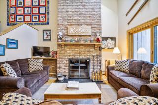 Spacious townhouse located in Killington,close to shops & night clubs Colony - Killington - 7