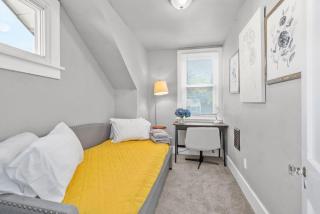 BRAND NEW, Private Parking, Stylish 3bedroom house - Pittsburgh - 1
