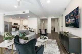 Spacious Luxury 4BR Condo Moments from French Quarter - Nueva Orleans - 3
