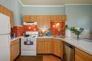 2BR 1BA Small Town Feel Pets Allowed - 2