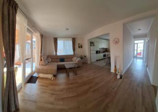 Casa de langa lac - Oradea - 9