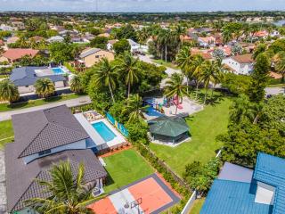 Ultimate Vacation Retreat heated pool & Mini Golf L63 - 7