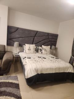 Umhlanga flat near Gateway mall - Durban - 2