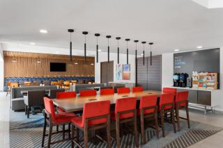 Holiday Inn Express Atlanta Airport - North by IHG - Atlanta - 1