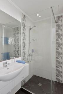 Napa Prince Hotel Apts - 9