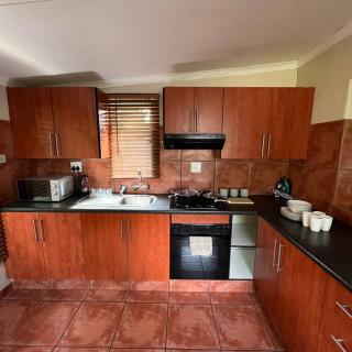 Your comfortable studio perfectly situated in Nelspruit - 2