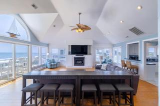 Paws and Claws - Corolla - 1